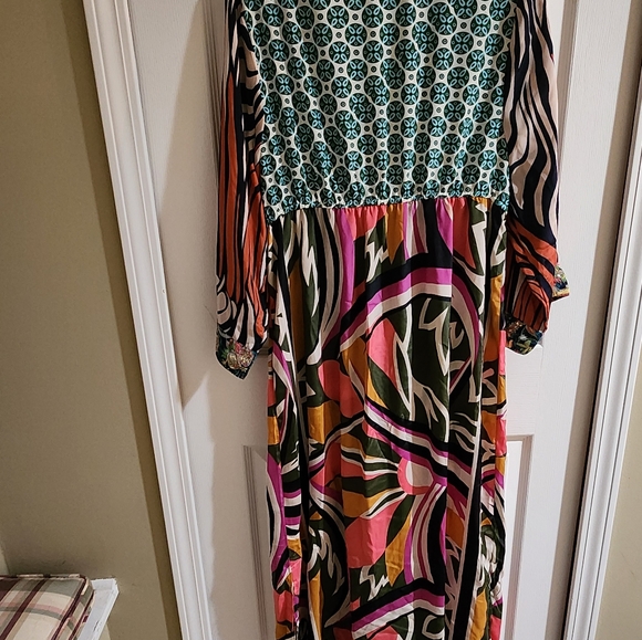 Multicolor Patterned Women's Dress - Picture 3 of 10